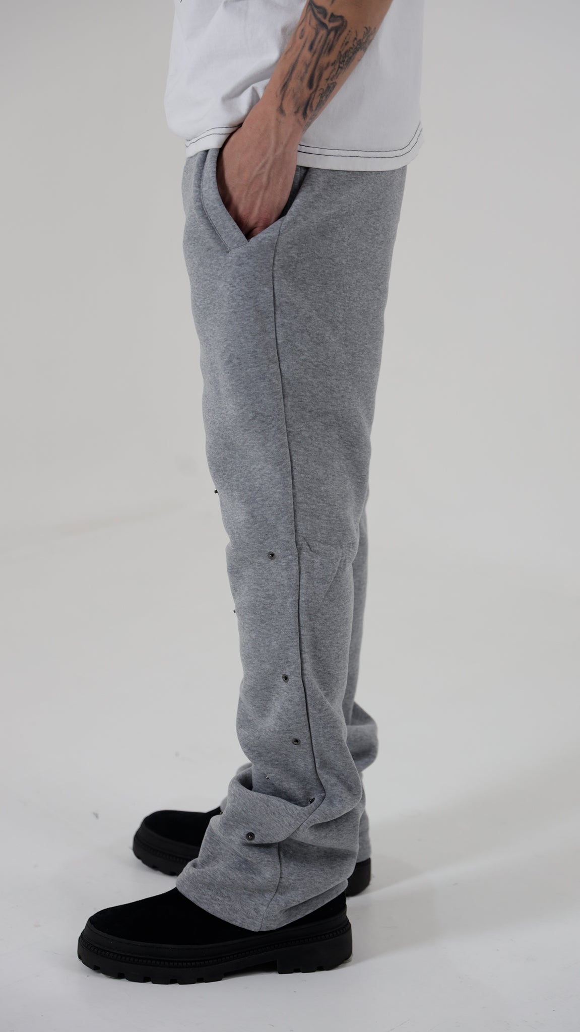 RIVET FLARE SWPANTS