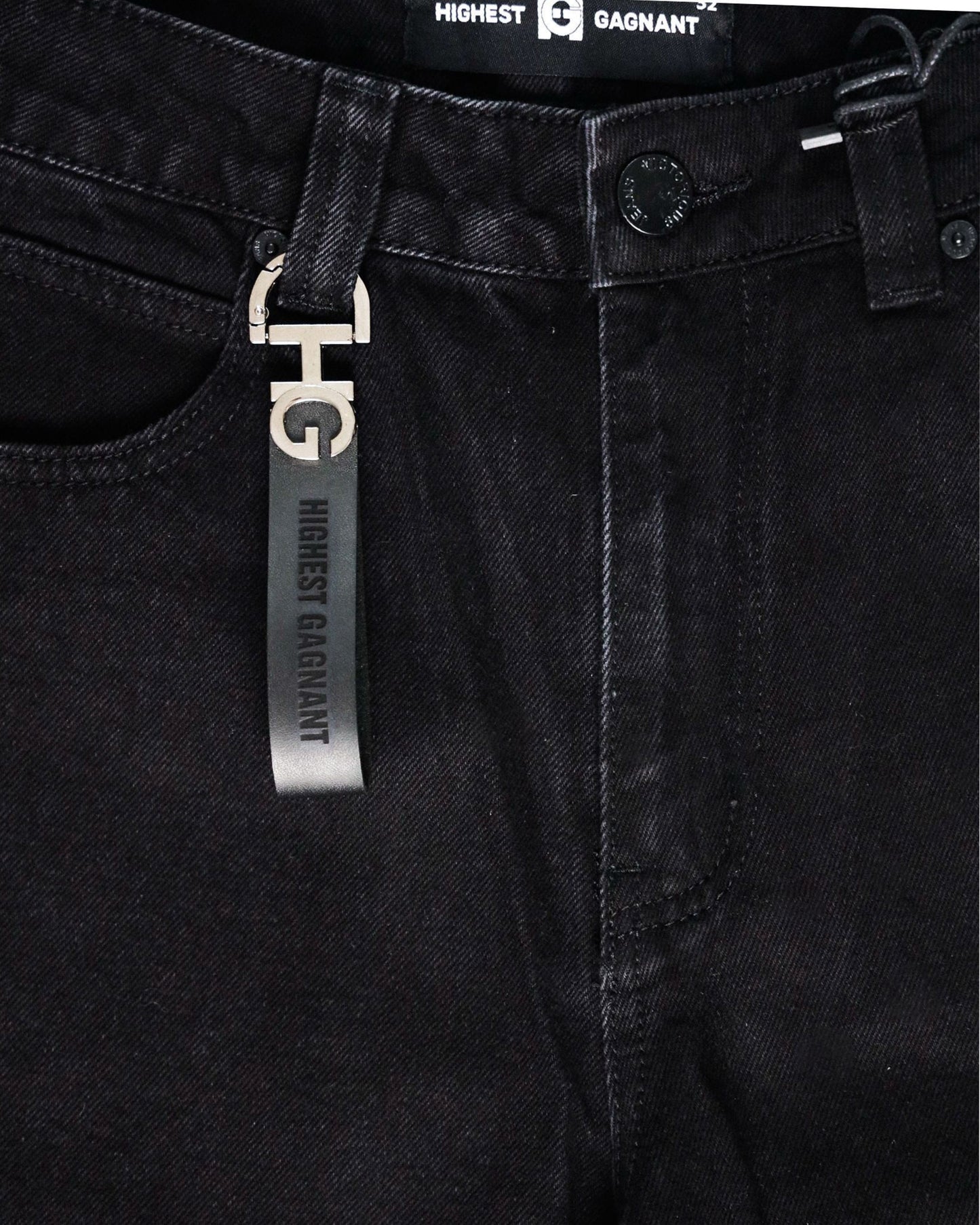 BASIC BLACK JEANS