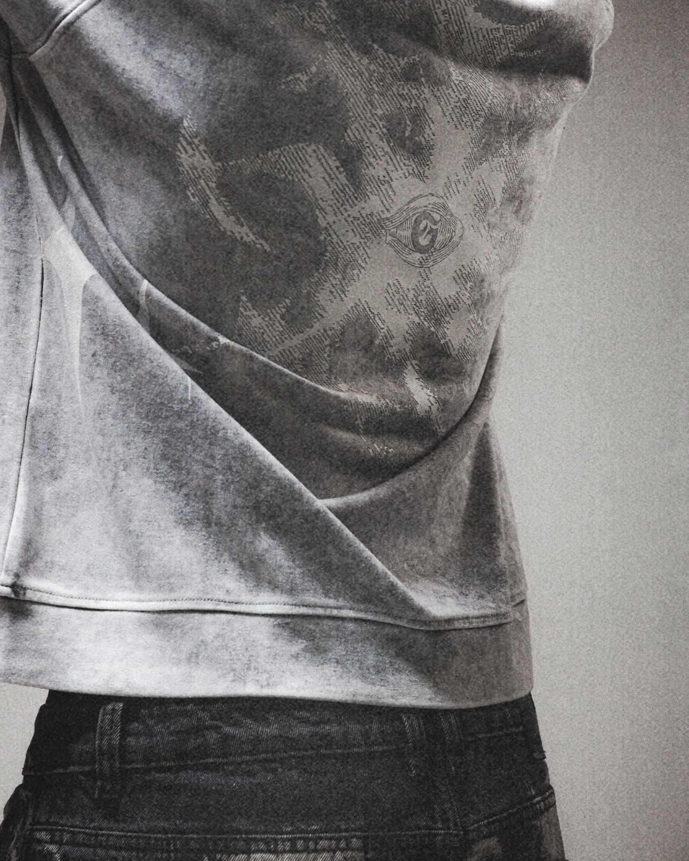 PROTECTIVE SPIRIT TEE