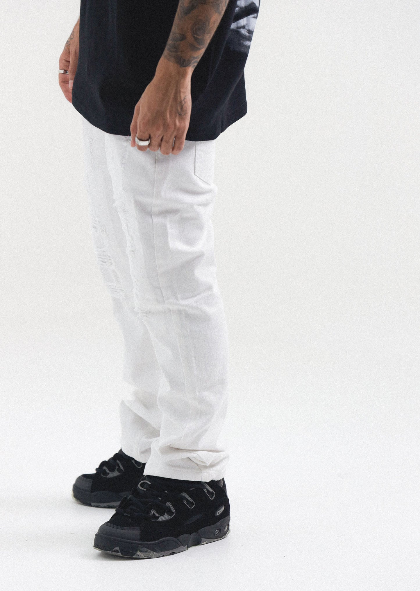 BOOTCUT WHITE JEANS